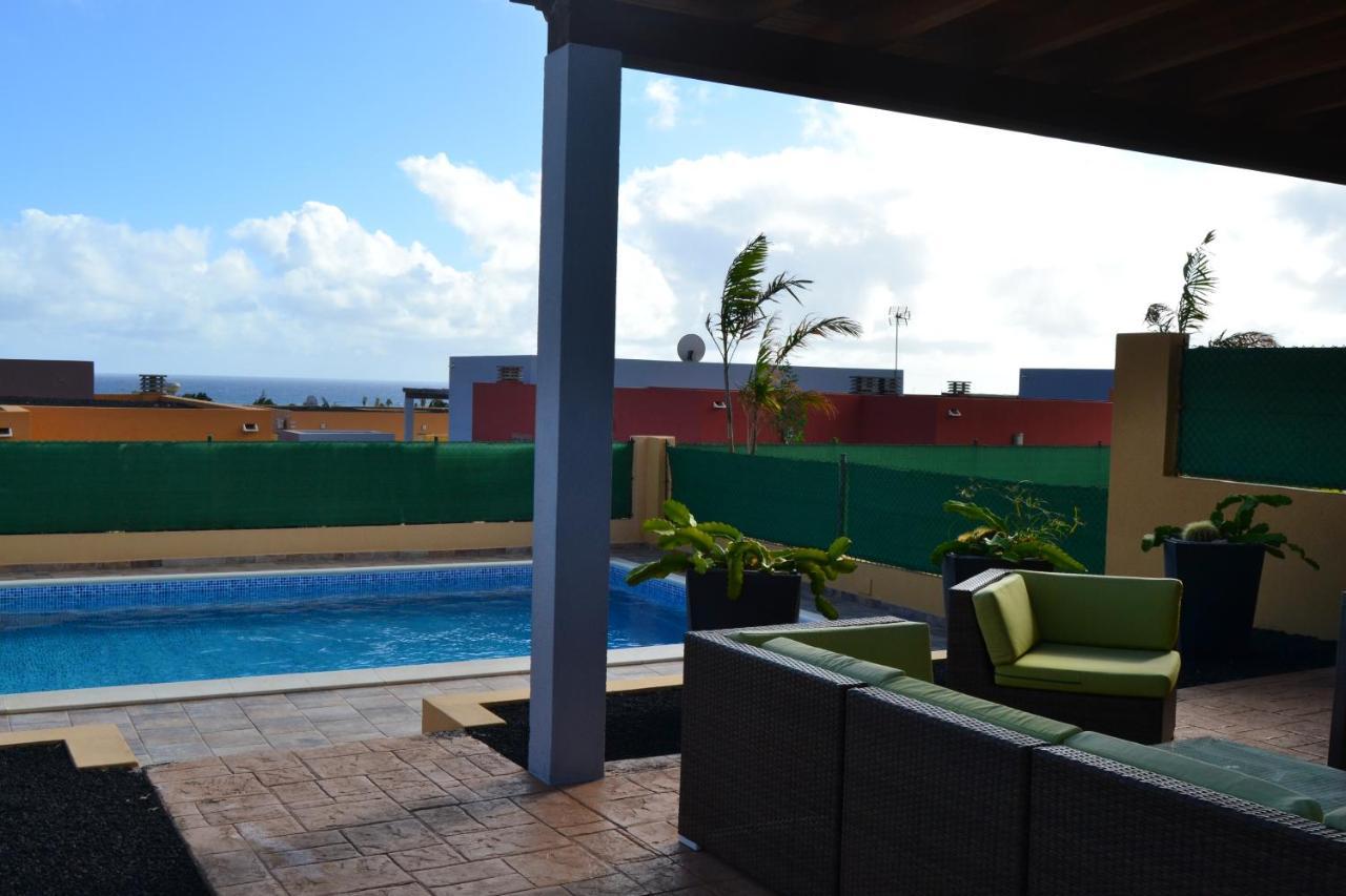 Golf Las Salinas Villa Carlotta With Private Heated Pool With Additional Cost Caleta de Fuste Exterior foto